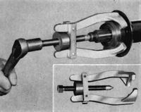 J-1619 Propeller Shaft Bearing Puller