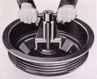 J-918A Inner Wheel Bearing and Oil Seal Puller